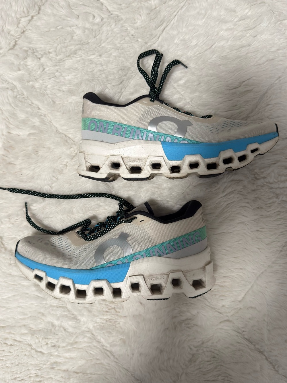 On Cloudmonster 3 sneakers